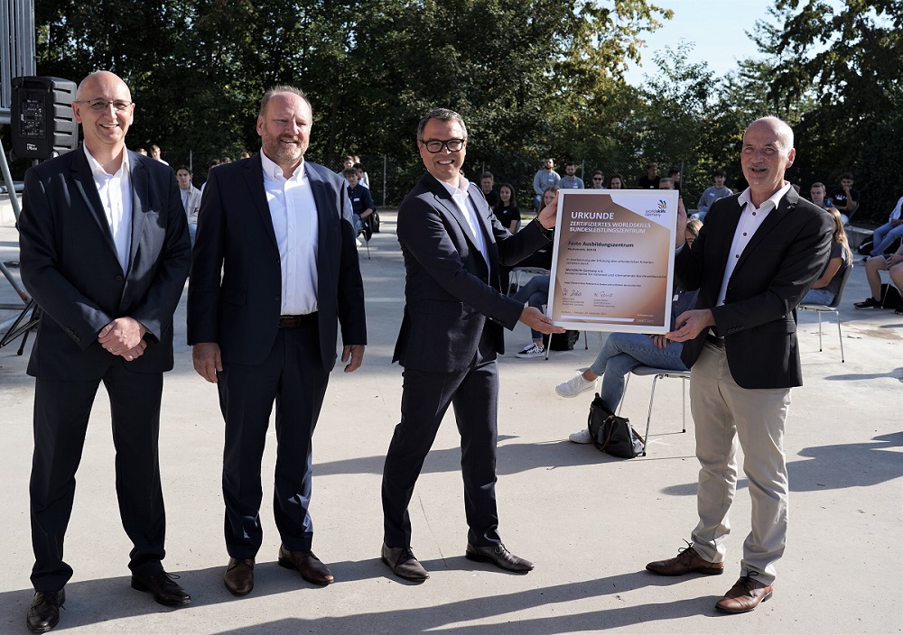 Hubert Romer, Managing Director of WorldSkills Germany, and Frank Notz, Member of the Management Board Human Resources, Festo SE & Co.KG. The inauguration of the Certified Centre of Vocational Excellence in Mechatronics in Esslingen, Germany